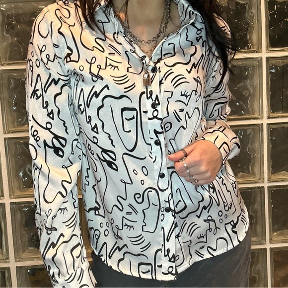 Minimalist Face Print Button-Up Shirt - Picture 1 of 5